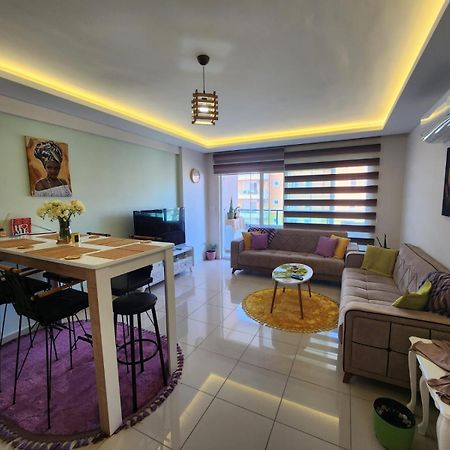 Cozy Sea View Next To The Beach, In The Mid Of The Market, Saturday Bazar, Restaurants & Bars Etc, Alanya Mahmutlar! Appartement Buitenkant foto