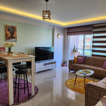 Cozy Sea View Next To The Beach, In The Mid Of The Market, Saturday Bazar, Restaurants & Bars Etc, Alanya Mahmutlar! Appartement Buitenkant foto
