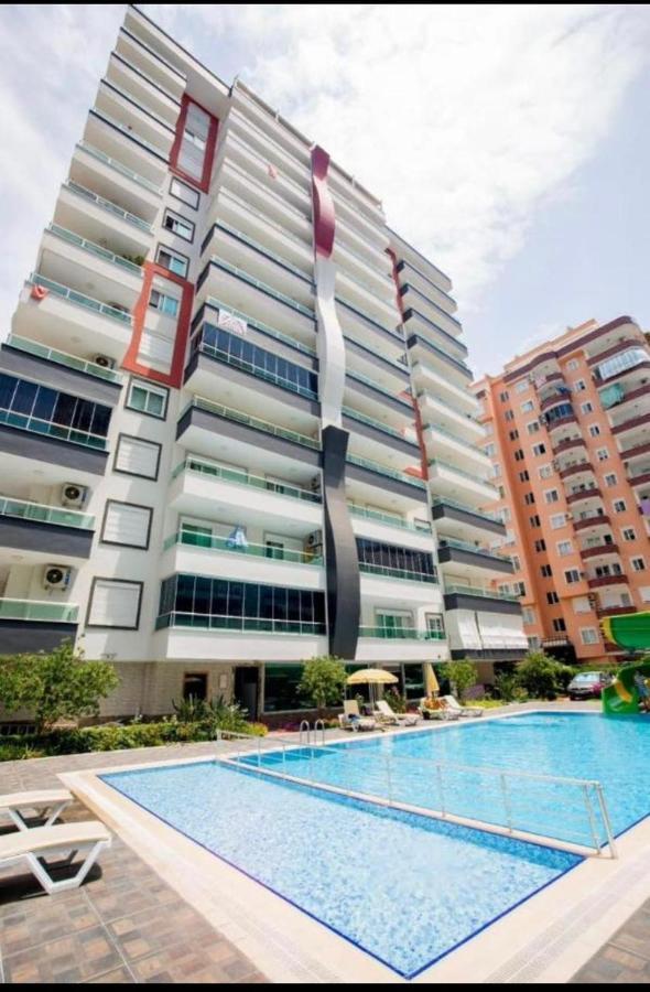 Cozy Sea View Next To The Beach, In The Mid Of The Market, Saturday Bazar, Restaurants & Bars Etc, Alanya Mahmutlar! Appartement Buitenkant foto
